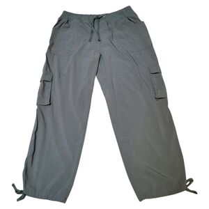 Women's Army Green Cropped Cargo Pants - Size L